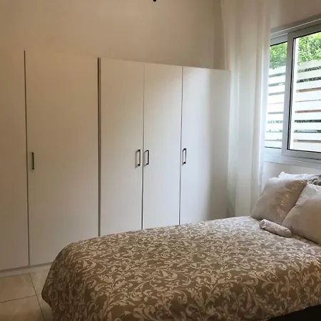 Renees Holiday House *